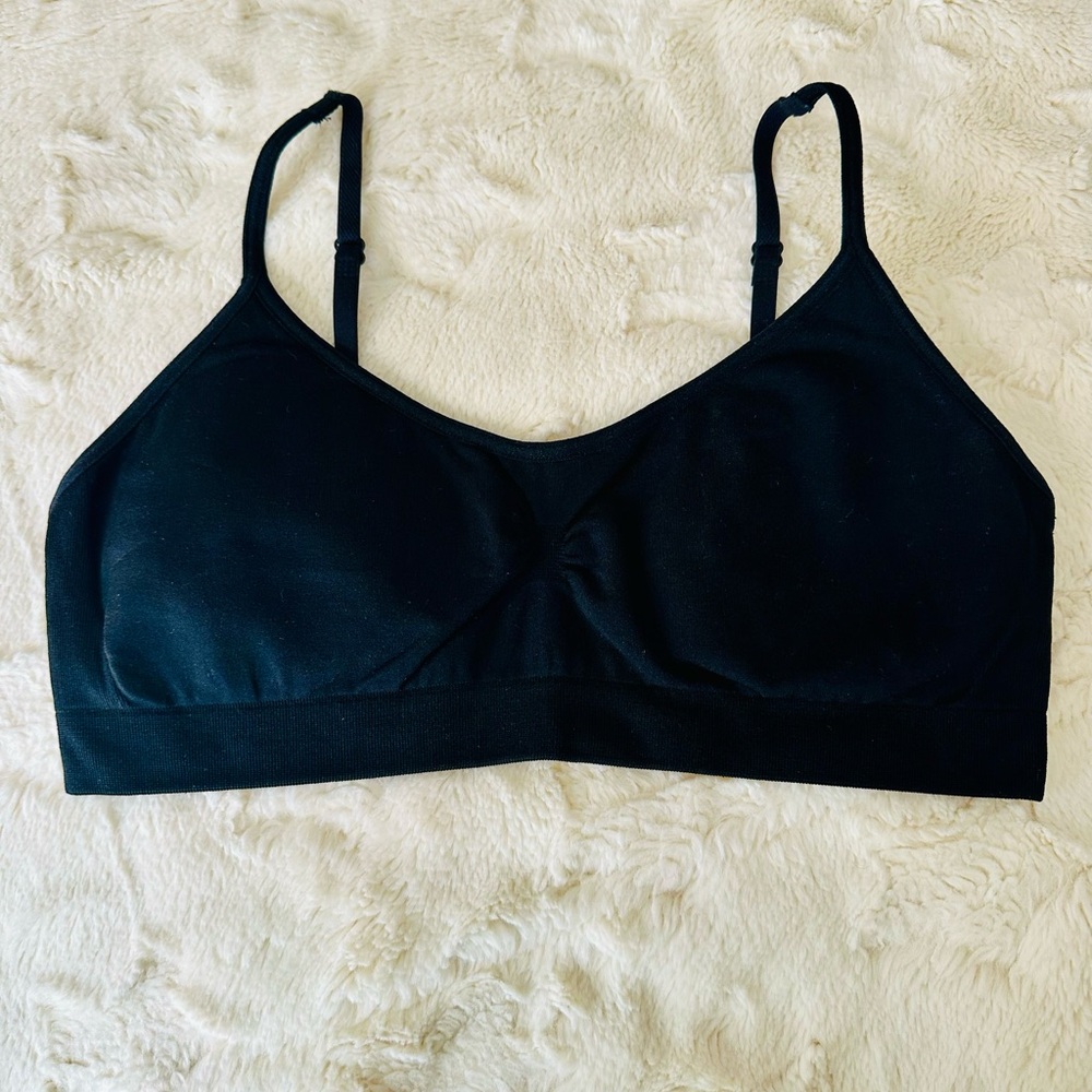GAP Black Bralette with padded removable inserts. Like new condition.